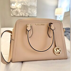 BRAND NEW! Genuine Leather MICHAEL KORS Large Dome Satchel: Buff